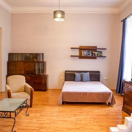 Linden Apartment Budapest Luaran gambar
