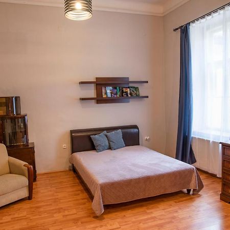 Linden Apartment Budapest Luaran gambar