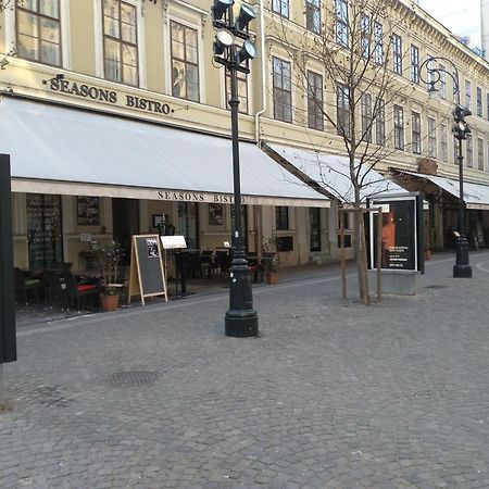 Linden Apartment Budapest Luaran gambar