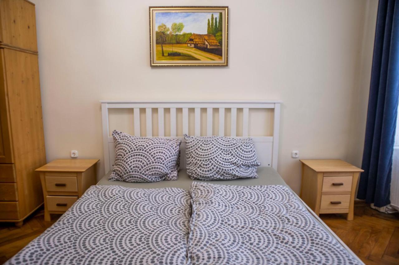 Linden Apartment Budapest Luaran gambar